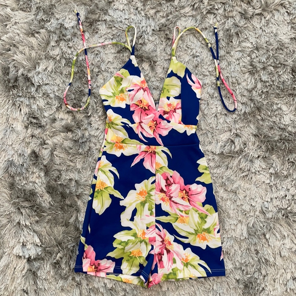Strap Floral Shorts Romper